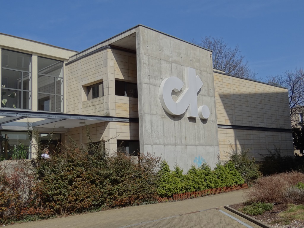 Centrum ŁOWICKA Dom Kultury w Dzielnicy Mokotów m.st. Warszawy